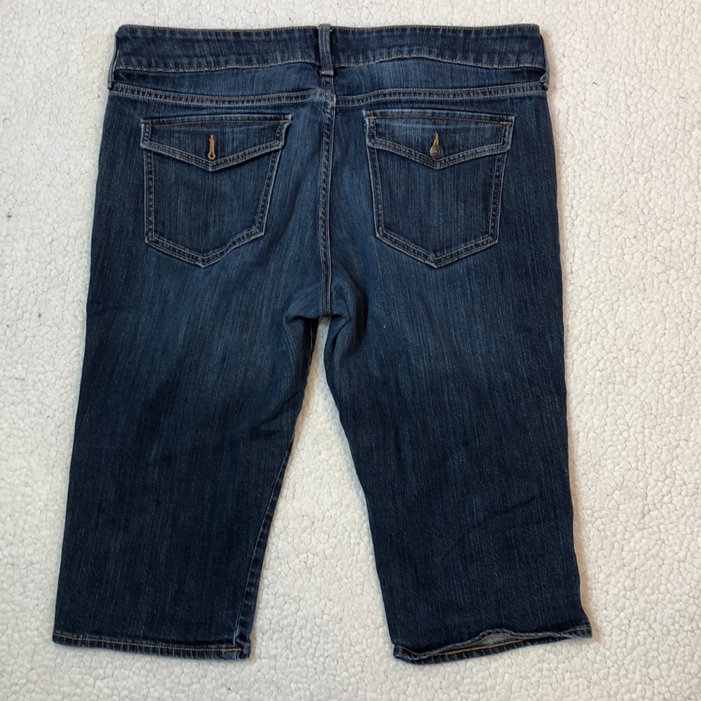 Old Navy Bermuda Blue Jeans Shorts Size 16 - Picture 2 of 5